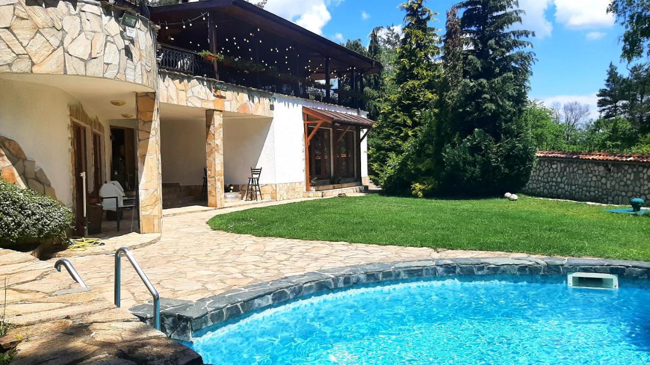 Villa Anna Luxury Lake Residence Shtarkelovo Gnezdo Exterior foto